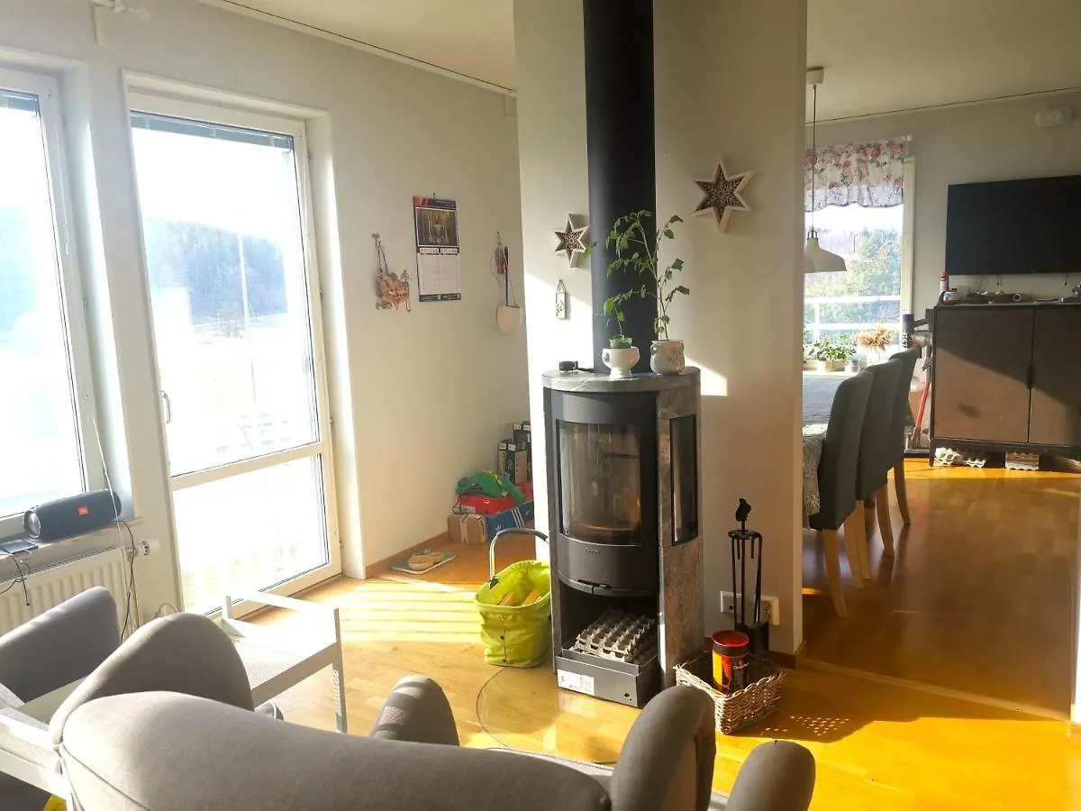 An Entire Floor In A Beautiful Villa, Close To Arlanda Airport Stockholm Homestay